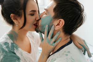 How to Be a Good Kisser